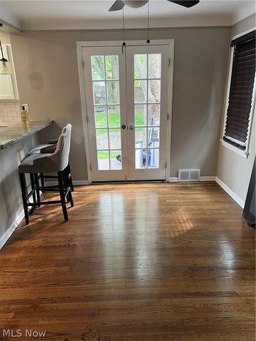 6070 Maplecliff Drive, Parma Heights, OH 44130