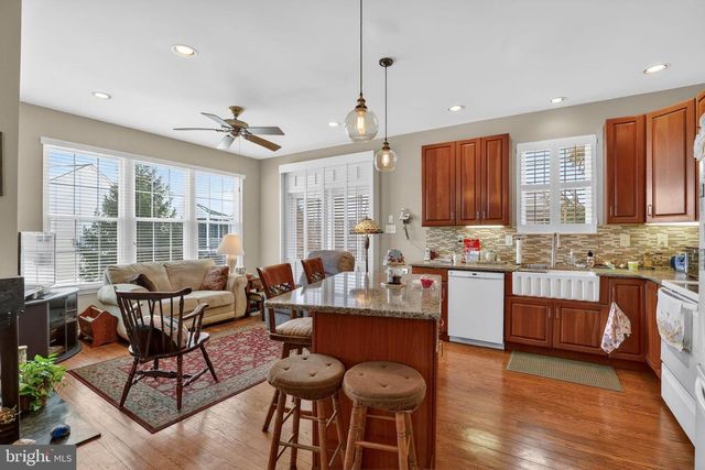 1806 RED FOX LN, Glen Mills, PA 19342