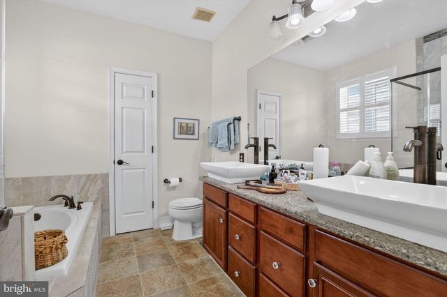 1806 RED FOX LN, Glen Mills, PA 19342