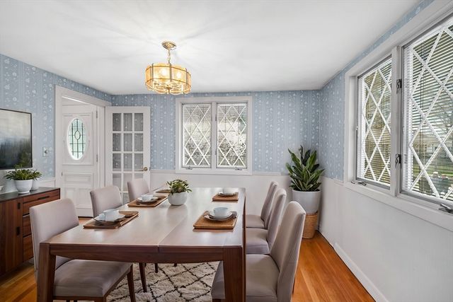 33 Pratt Street, Tewksbury, MA 01876