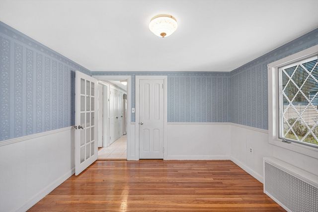 33 Pratt Street, Tewksbury, MA 01876