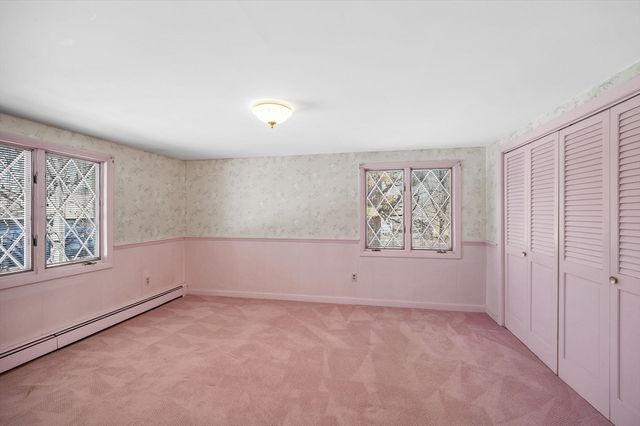 33 Pratt Street, Tewksbury, MA 01876