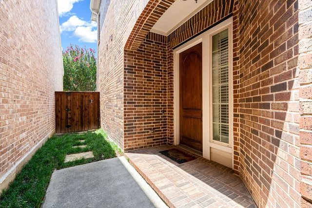 2225 Cameron Crossing, Grapevine, TX 76051
