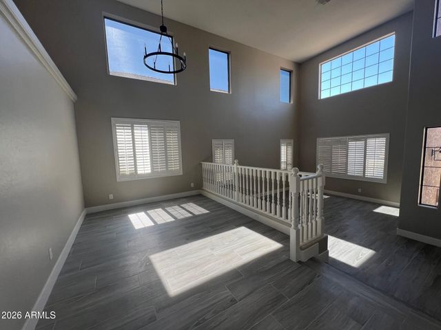 7521 W SOUTHGATE Avenue, Phoenix, AZ 85043