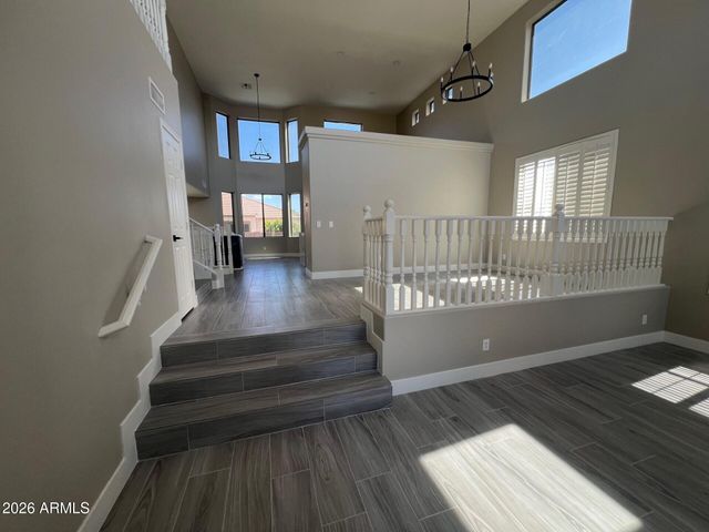 7521 W SOUTHGATE Avenue, Phoenix, AZ 85043