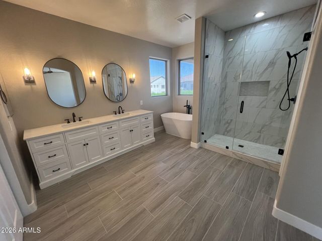 7521 W SOUTHGATE Avenue, Phoenix, AZ 85043