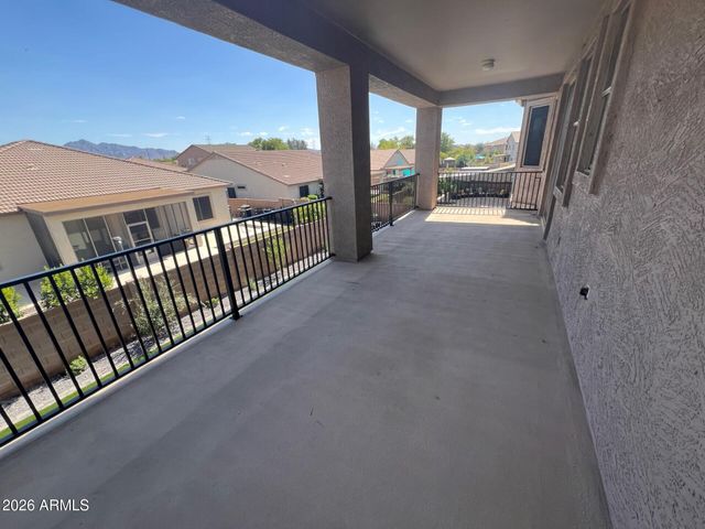 7521 W SOUTHGATE Avenue, Phoenix, AZ 85043