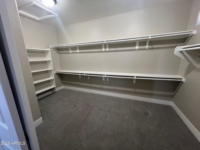 7521 W SOUTHGATE Avenue, Phoenix, AZ 85043