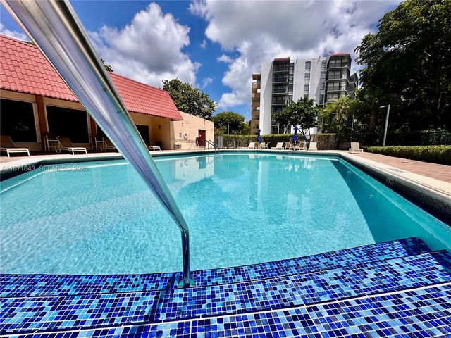 3301 N Country Club Drive 410, Aventura, FL 33180