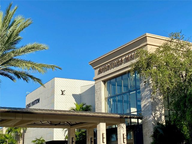 3301 N Country Club Drive 410, Aventura, FL 33180