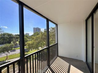 3301 N Country Club Drive 410, Aventura, FL 33180