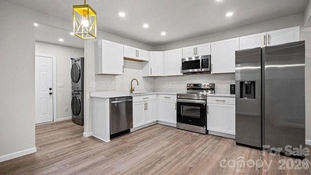 1215 Wilson W Lee Boulevard, Statesville, NC 28677