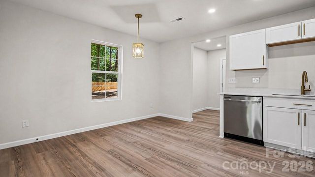 1215 Wilson W Lee Boulevard, Statesville, NC 28677