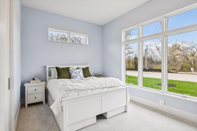 20472 Radisson Road, Shorewood, MN 55331