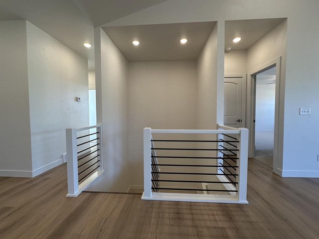 920 CLOVER COURT, Menasha, WI 54952