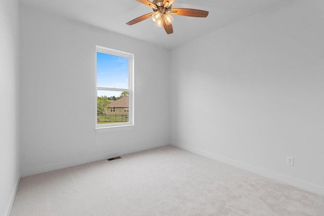 920 CLOVER COURT, Menasha, WI 54952