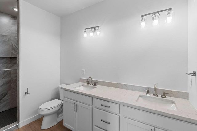 920 CLOVER COURT, Menasha, WI 54952