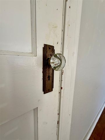 2824 4th Street, Bay City, TX 77414