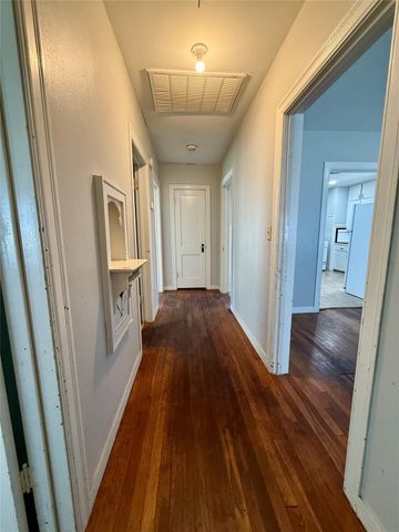 2824 4th Street, Bay City, TX 77414