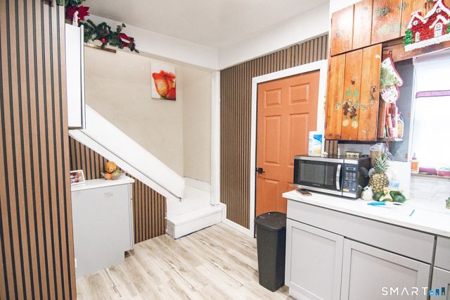 947 Pearl Lake Road, Waterbury, CT 06706