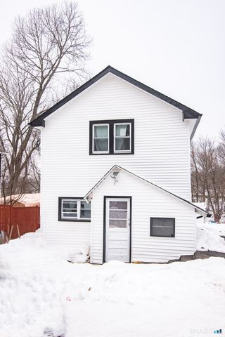 947 Pearl Lake Road, Waterbury, CT 06706