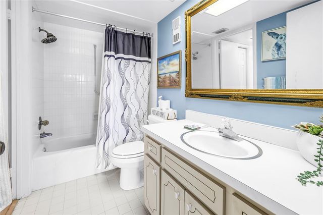 4900 BRITTANY DRIVE S 205, St Petersburg, FL 33715