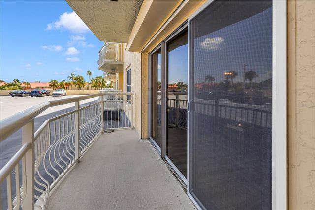 4900 BRITTANY DRIVE S 205, St Petersburg, FL 33715