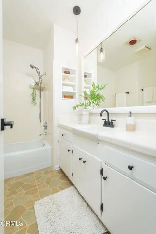 4920 Lowell Avenue, Glendale, CA 91214