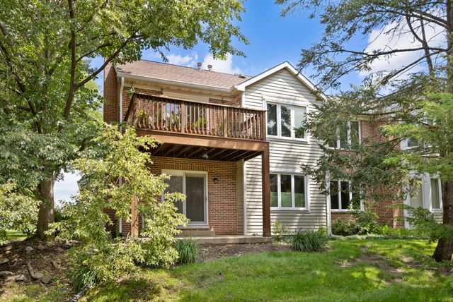 1153 S Linneman Road 1153, Mount Prospect, IL 60056