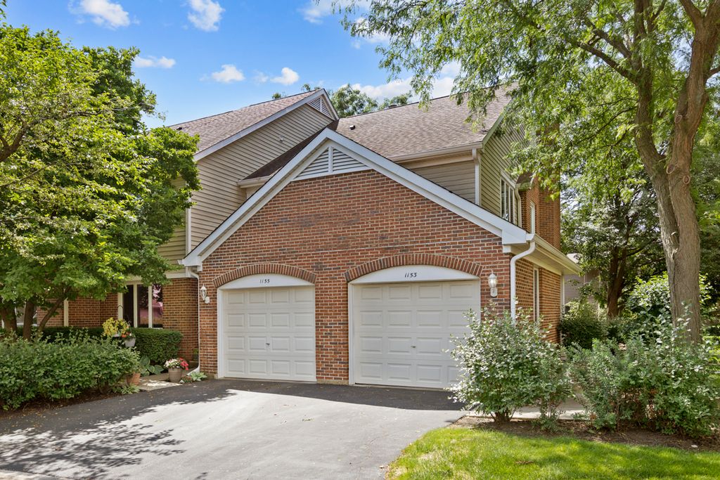 1153 S Linneman Road 1153, Mount Prospect, IL 60056