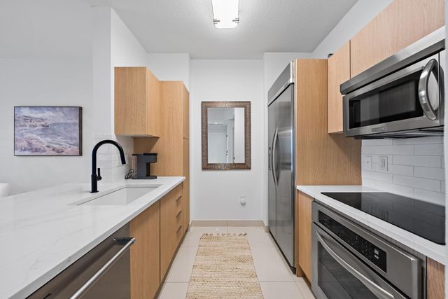 550 OKEECHOBEE Boulevard 1614, West Palm Beach, FL 33401