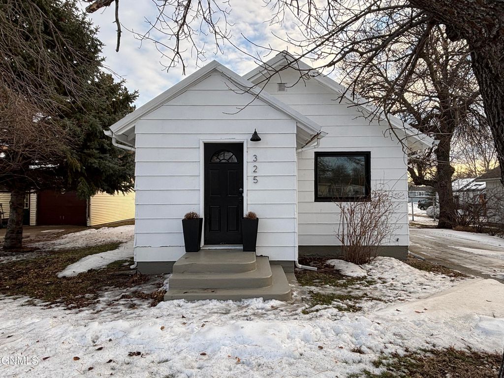 325 Chaffee Row, Beulah, ND 58523