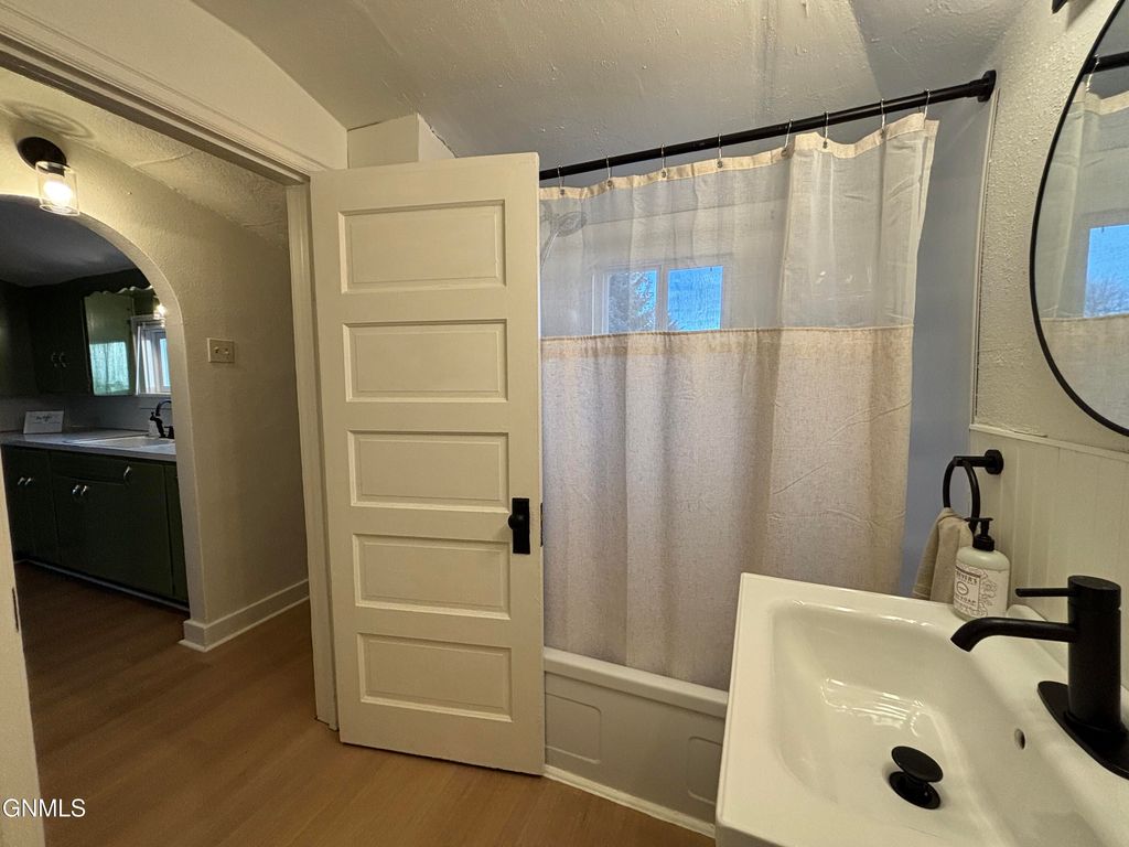 325 Chaffee Row, Beulah, ND 58523 photo 18