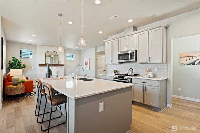 6774 43rd Street NE, Marysville, WA 98270