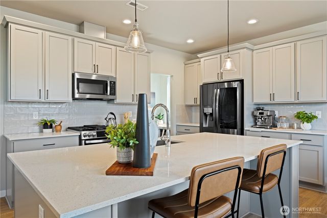 6774 43rd Street NE, Marysville, WA 98270