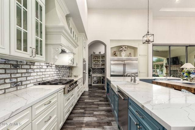 19675 E VIA PARK Street, Queen Creek, AZ 85142