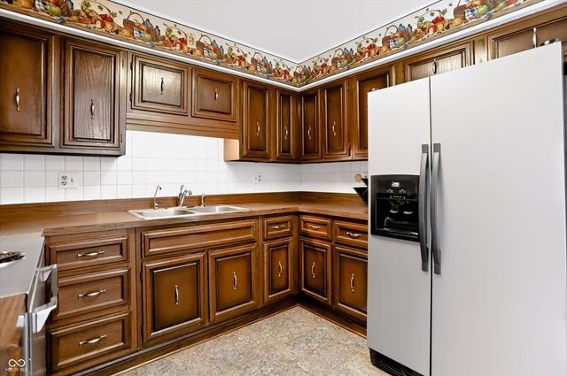 4303 E County Road 150 N, Avon, IN 46123