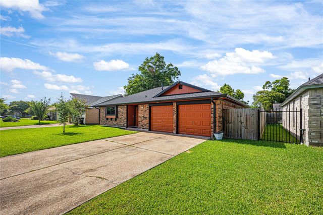 5923 Dee Drive, Pasadena, TX 77505