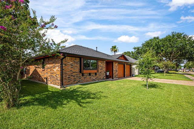 5923 Dee Drive, Pasadena, TX 77505