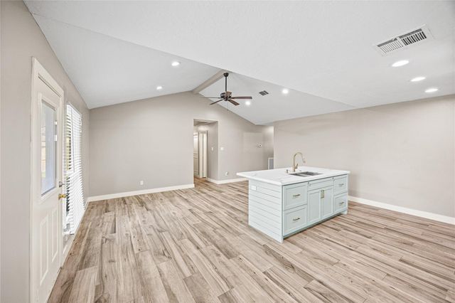 5923 Dee Drive, Pasadena, TX 77505