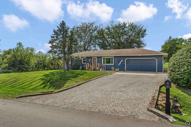 5001 NW Kendall DR, Topeka, KS 66618