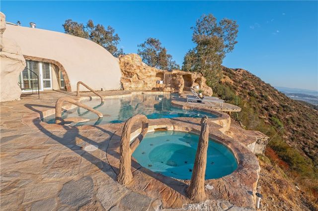 13600 Diamond Point Drive 1, Yucaipa, CA 92399