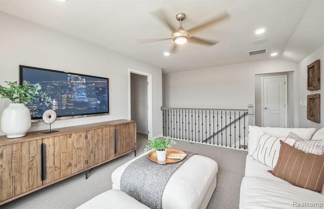 4125 Dogwood Drive, Milford, MI 48381