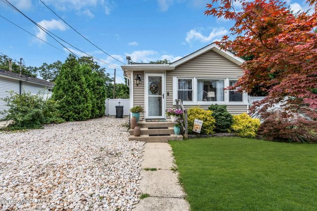 22 Woodland Drive, Brick, NJ 08723