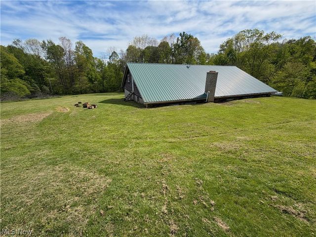 44073 Bell Road, Lisbon, OH 44432
