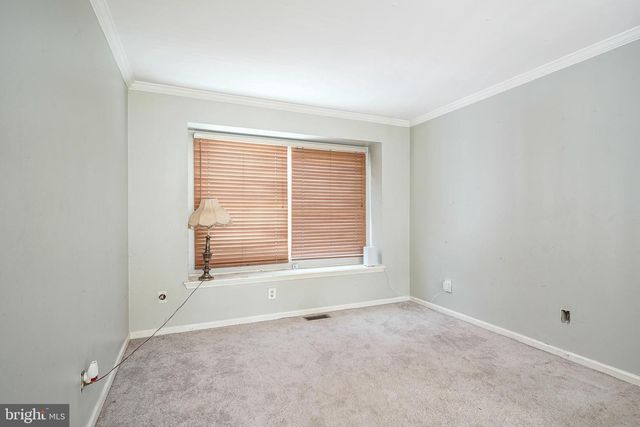 36 SHADY BROOKE LN, Swedesboro, NJ 08085