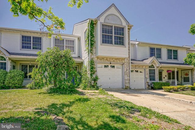 36 SHADY BROOKE LN, Swedesboro, NJ 08085