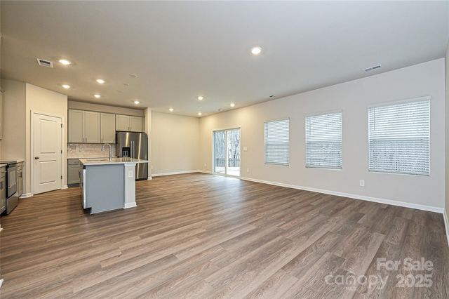 2124 Sunflower Circle, Newton, NC 28658