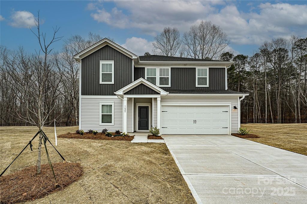 2124 Sunflower Circle, Newton, NC 28658