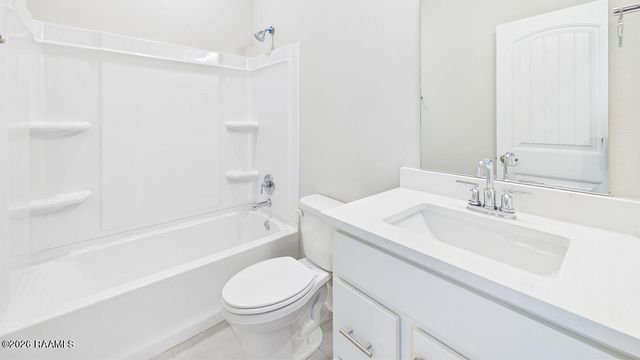 305 Bellewood Drive, Lafayette, LA 70507